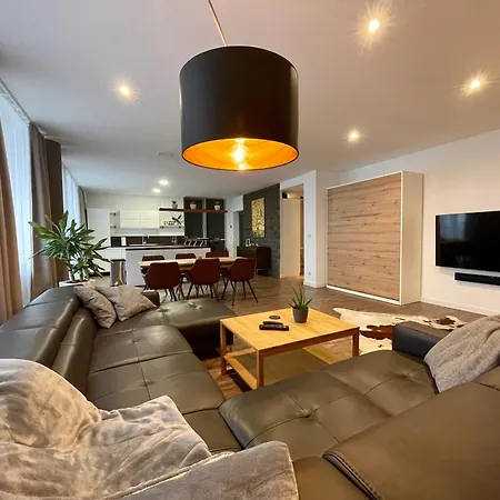 Waldstrassenviertel Loft Terrasse, Redbull Arena דירה